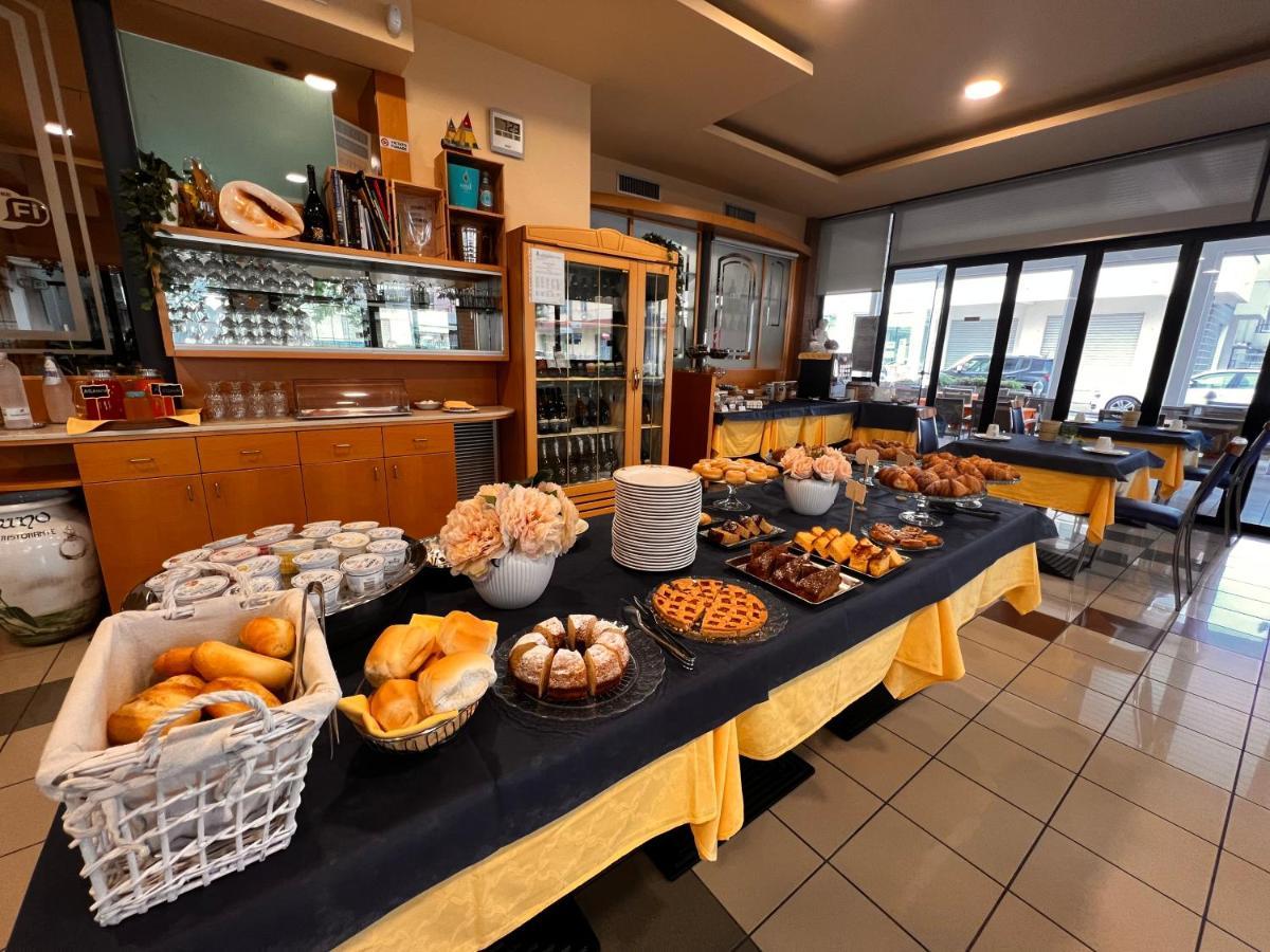 Hotel Nettuno Sottomarina Eksteriør bilde