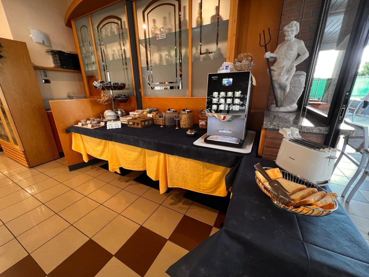 Hotel Nettuno Sottomarina Eksteriør bilde