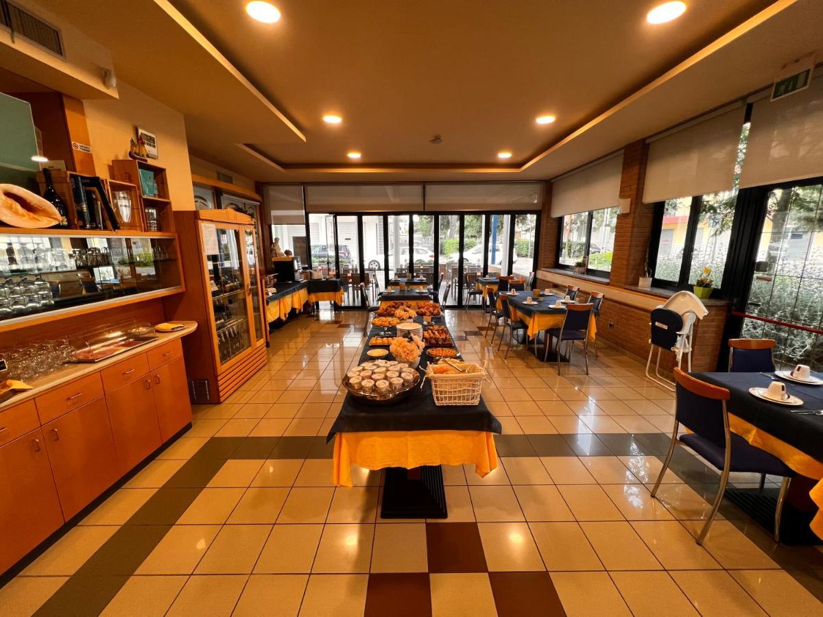 Hotel Nettuno Sottomarina Eksteriør bilde